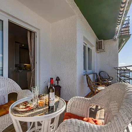 Апартаменти Paradise